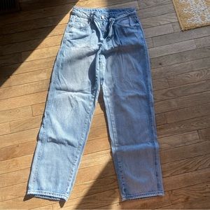 90s baggy light blue jeans